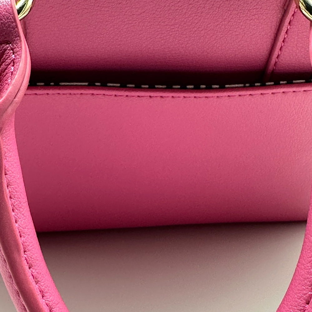 Juicy Couture Bubble Gum Pink Quilted Heart Bag - Picture 7 of 7